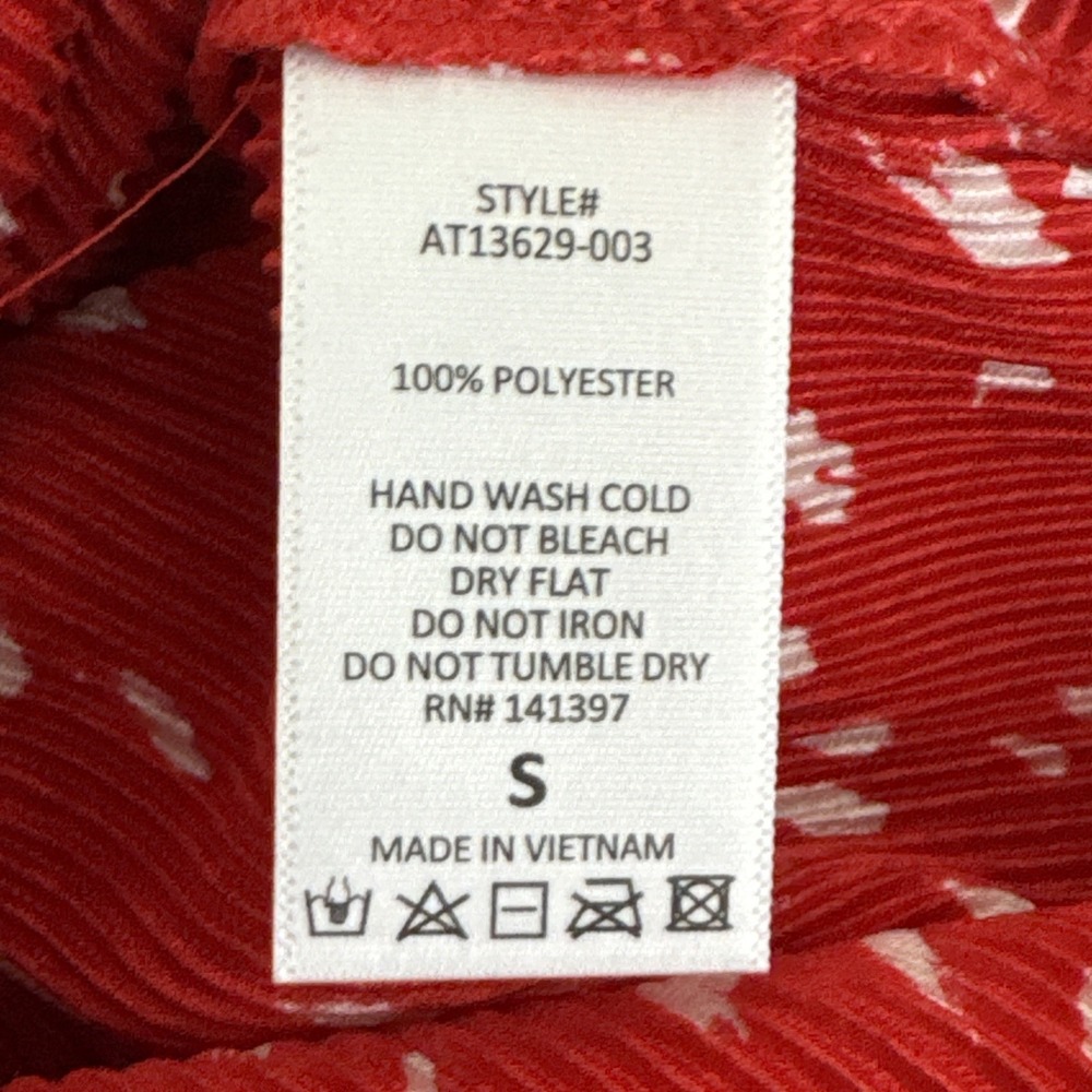 ASTR The Label Women's S Flutter Short Sleeve Crossover Micro Pleat Blouse Red D - Picture 9 of 12